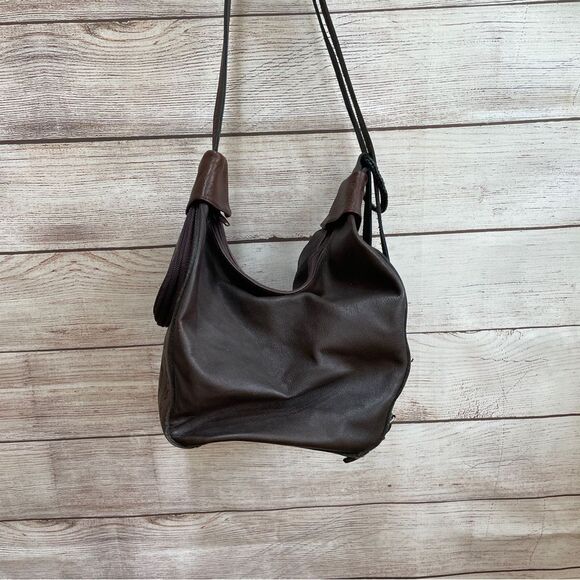VINTAGE TOOLED LEATHER BACKPACK/SLING BAG‎ IN BROWN main image 7
